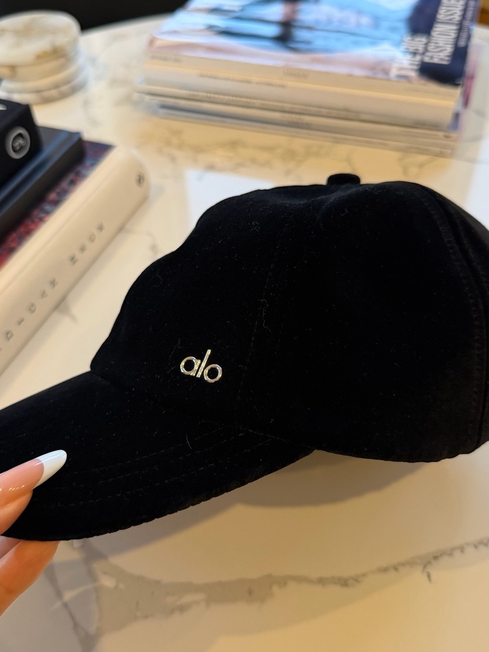 Alo Black Velvet Off-Duty Cap